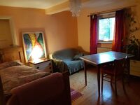 Charmante farbenfrohe Unterkunft Bild 11