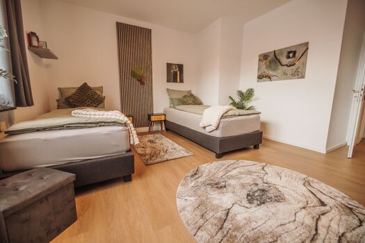 Habitania Homes | Design Apartment | 2 Betten | Balkon und Parkplatz Bild 5