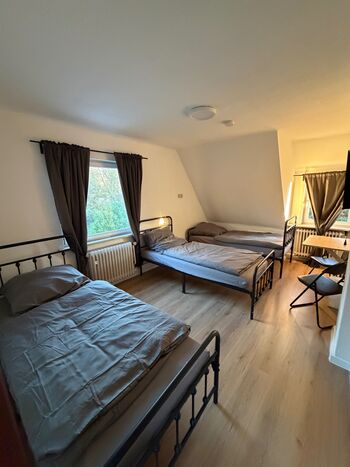 UNTERKUNFT mit EINZELBETTEN