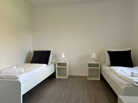 3 große Einheiten im Raum Norderstedt Bild 3