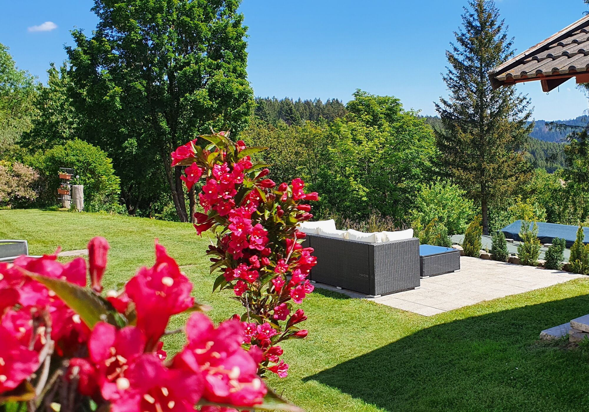 Monteurunterkunft Ferienwohnung Frankenwaldblick mit Garten