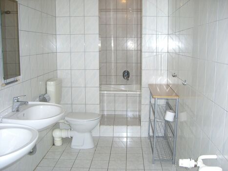 ZIMMERVERMIETUNG OPPEL Bild 3