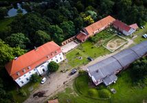 Gutshof "Schloss Kehnert" - Pension und Ferienwohnungen Bild 1