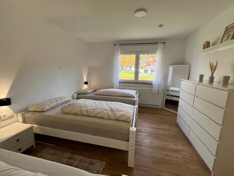 Traumhafte 3 Zimmer Ferienwohnung mit Balkon Bild 2