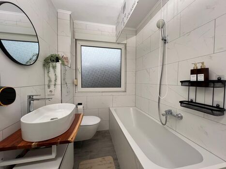 Traumhafte 3 Zimmer Ferienwohnung mit Balkon Bild 4