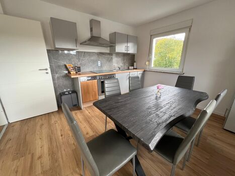 Traumhafte 3 Zimmer Ferienwohnung mit Balkon Bild 5