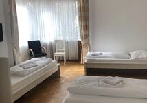 Pension-Hotel For Rent Bild 6