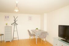 Frisch renovierte 2 Zimmer Wohnung Bild 8