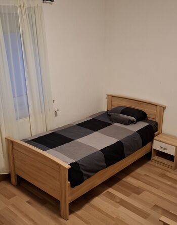 Schlafzimmer Obergeschoss Links 