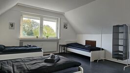 VOLLAUSGESTATTET, TOP ANBINDUNG, SMART TV IM ZIMMER Bild 4