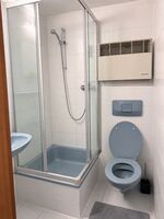 Gepflegtes Gästezimmer (Hotel) mit eigenem Bad, WLAN und Parkplatz Bild 3