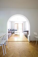 Zentrales Wohnen mit Garten in München Bild 7