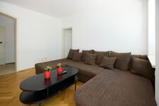 Zentrales Wohnen mit Garten in München Bild 8