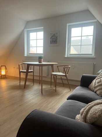 Sehr schöne zentrale Wohnung Bild 3