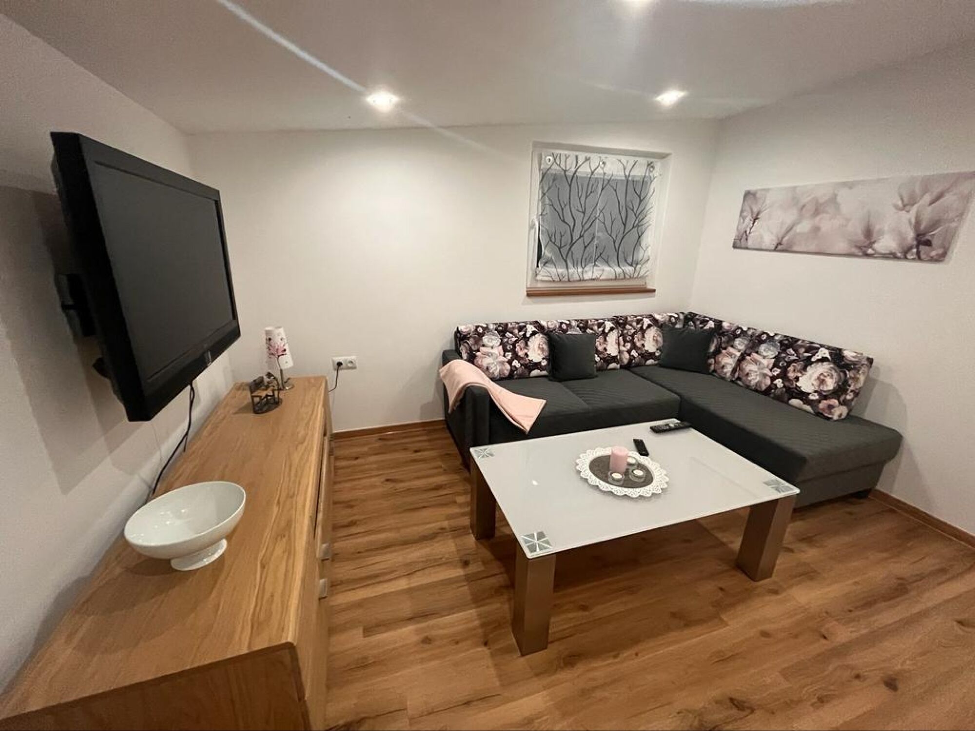 Wohnzimmer mit Schlafsofa Fewo Nestblick 