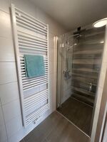 Regendusche ebenerdig zugänglich