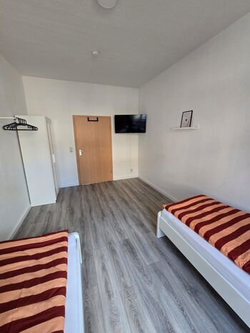 Harte Arbeit verdient ein gutes Bett RKL-Vermietung Bild 3