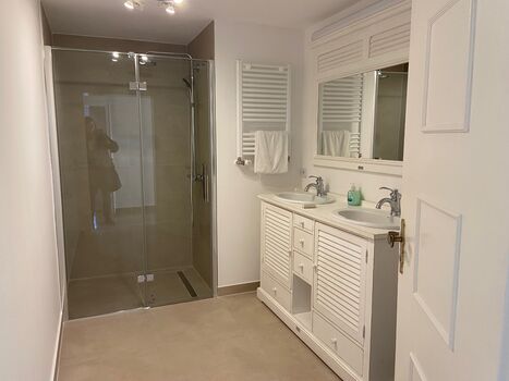 Monteurunterkunft 120m2 in Dillenburg - großer Garten - 24h Check in Bild 5