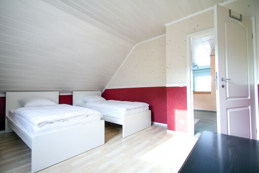 PREMIUM Monteurunterkunft in Dietzenbach - 24h Check-In