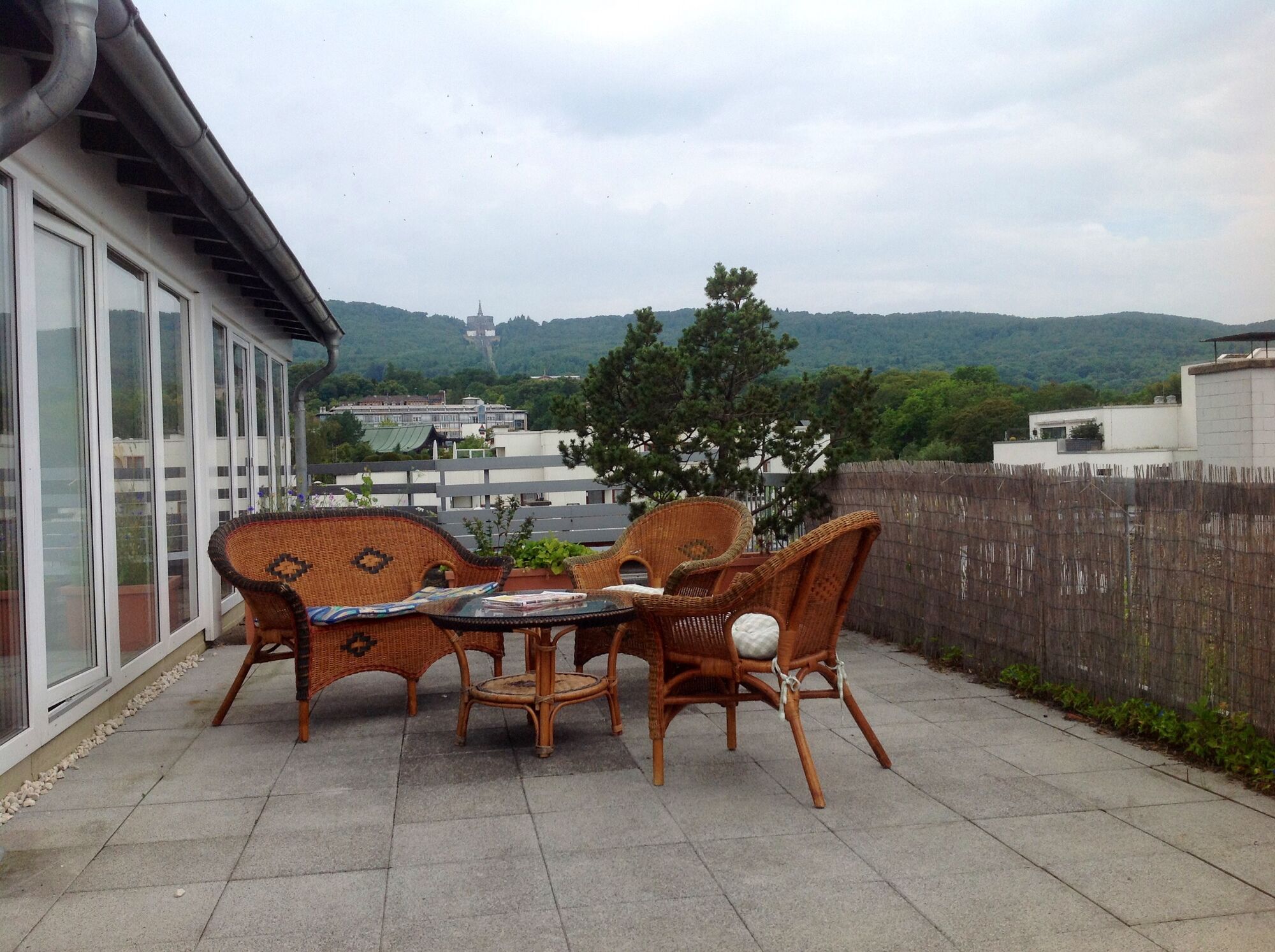 Dachterrasse mit Herkulesblick