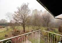 Balkon mit Blick in den Garten