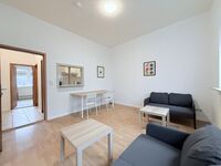 Top ausgestattete Team-Apartments Neumünster – ideal für Fir Bild 5