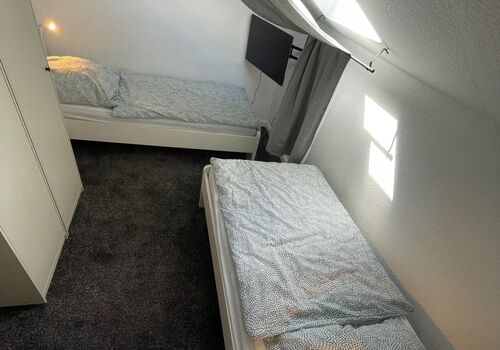 Kassel | bis zu 18 Monteurbetten | Smart TV | Küche | Internet Bild 2