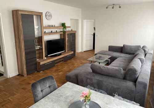 Großes 3SZ Apartment mit Netflix Picture 3