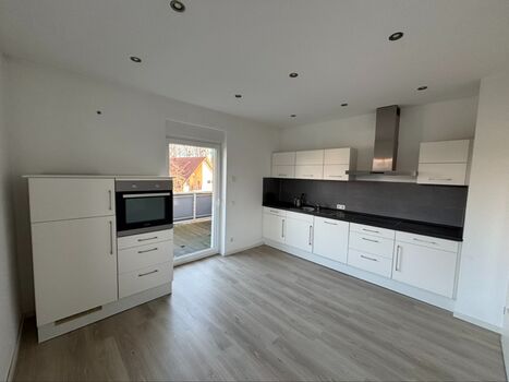 Wörth-KA 4 Wohnungen 2-6 Schlafz. Nähe zu: Daimler/MiRO/StoraEnso/Palm