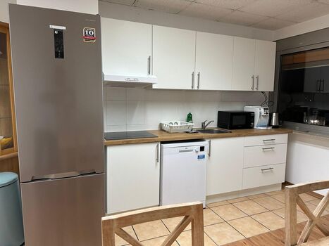 7 Zimmer, Küche, Bad alleinige Nutzung 230 m² Frankfurt