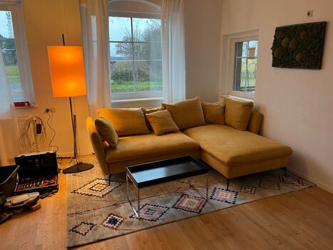 Wohnung neben Bahnhof Haltestelle