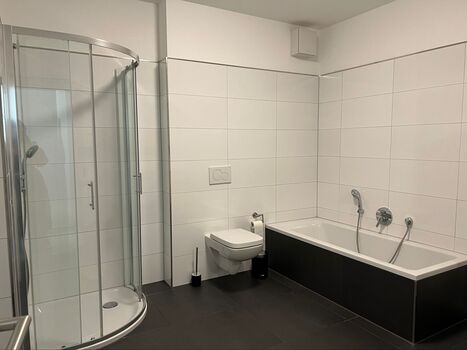 Luxus - Parkplätze - zentral - bis 50 Personen Picture 3