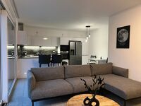 Luxus - Parkplätze - zentral - bis 50 Personen Bild 4