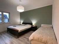 Luxus - Parkplätze - zentral - bis 50 Personen Bild 1