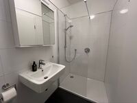 Luxus - Parkplätze - zentral - bis 50 Personen Bild 16