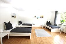 Schlafzimmer, 3 Einzelbetten