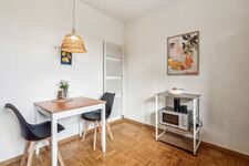 Küche mit Sitzmöglichkeit