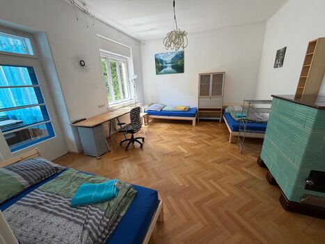 1 Zimmer von 4