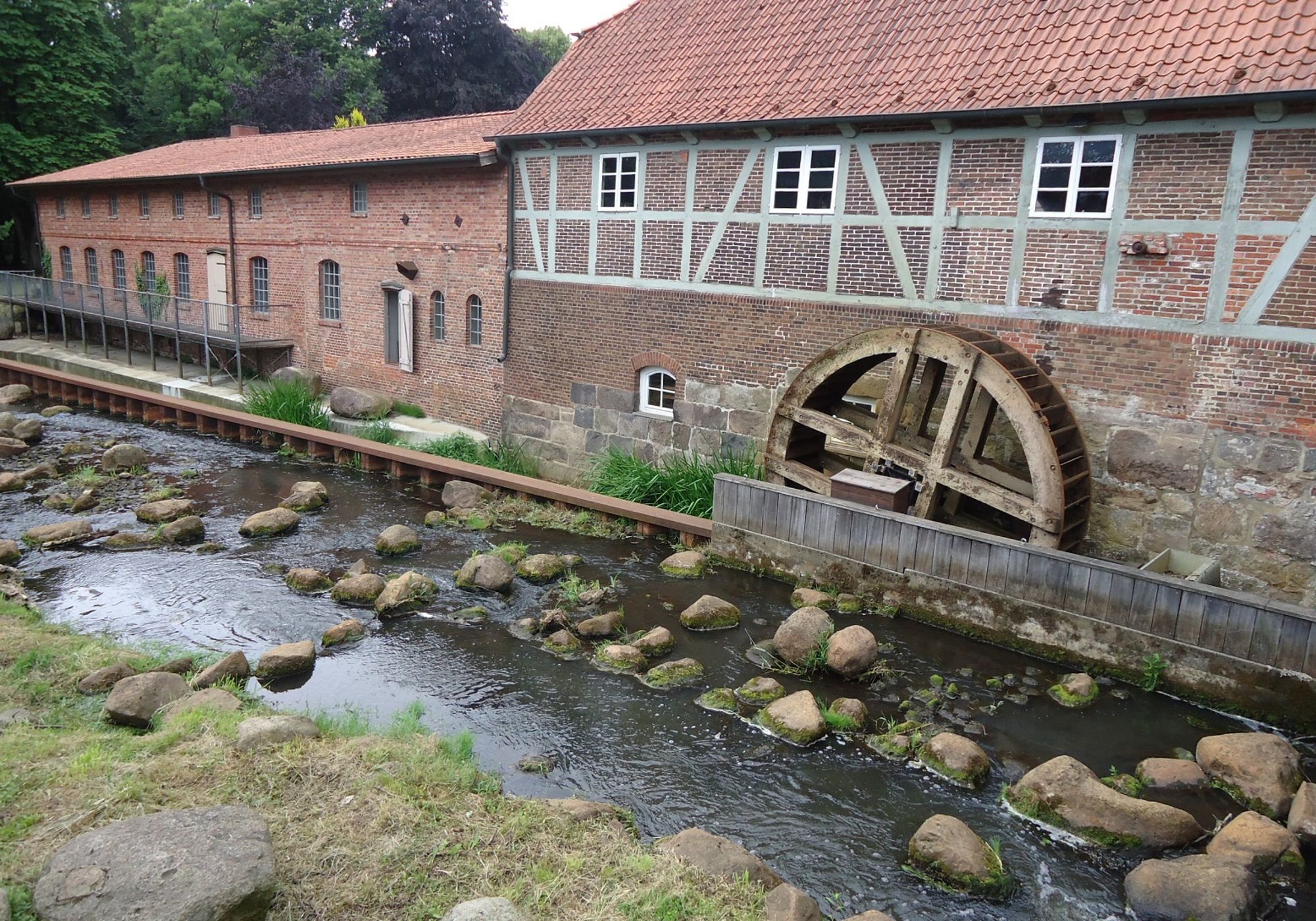 Die alte Wassermühle in der Nachbarschaft