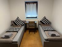 ARCOS - 2 Wohnungen im EG und OG für bis zum 16 Personen Bild 4