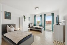 Wohnung nahe an der Autobahn mit Balkon Bild 12