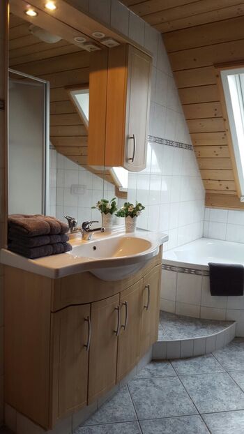 Apartmenhaus // Parkvilla Edelweiss // Creativ Wohnen Bild 2
