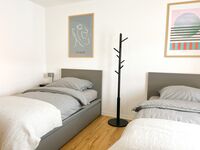 Business Comfort Studios Picture 24