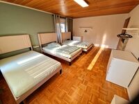 3 Bett Zimmer