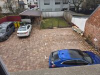 Parkplatz im Hof