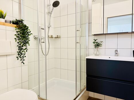 Black&Yellow Designer Apartment Bielefeld Bild 5
