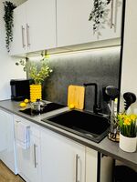 Black&Yellow Apartment Bielefeld Bild 2