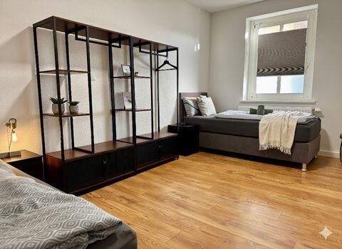 TeamHome Leuna & Merseburg - Monteurzimmer am Chemiepark - Einzelbetten Bild 2