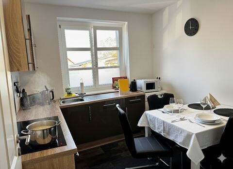 TeamHome Leuna & Merseburg - Monteurzimmer am Chemiepark - Einzelbetten Bild 4