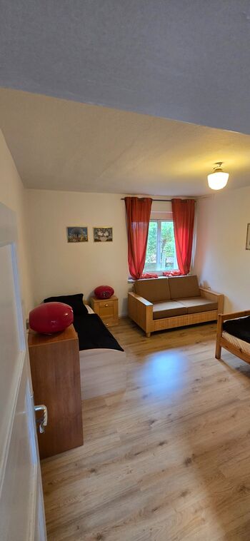 10 Personen Unterkunft mit 6 Zimmer